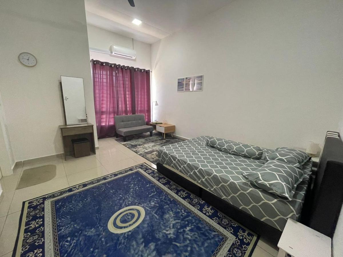 Safiyya Homestay Kluang Exterior photo